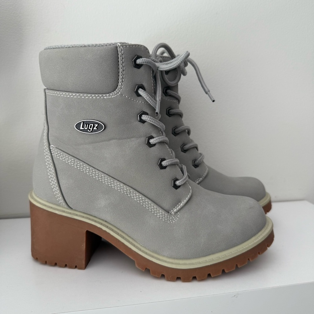 Lugz Womens 6.5 Gray Heeled Boots Lace Up Chunky Heel Lug Sole Combat Style - Picture 2 of 7